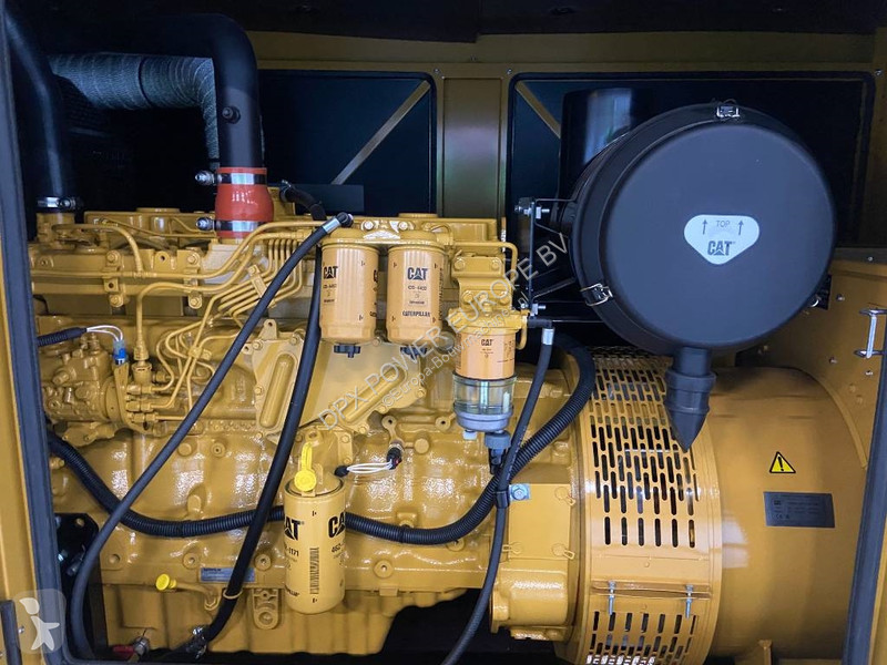 Stavebný stroj Caterpillar DE220GC - 220 kVA...