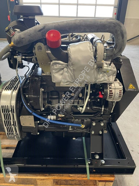 Stavebný stroj JCB 448TGWA-72 - 80kVA marine...