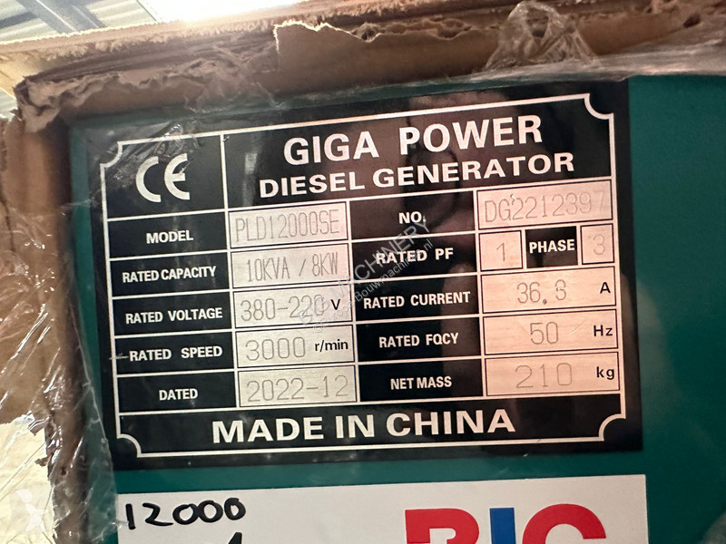 Stavebný stroj  PLD12000SE 10 kVA silent generator