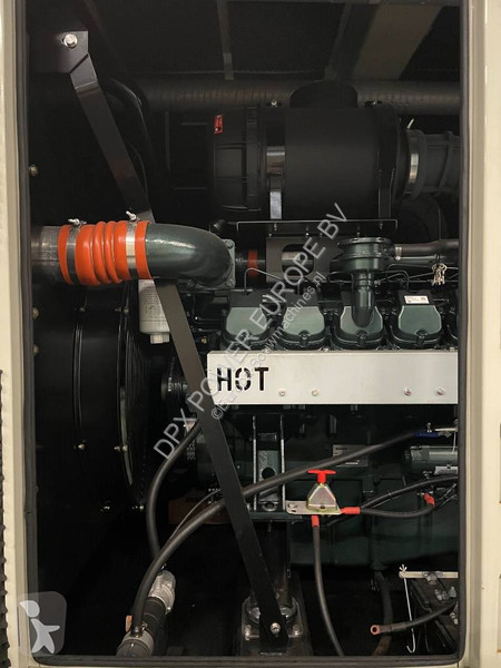 Stavebný stroj Hyundai DP180LB - 710 kVA...