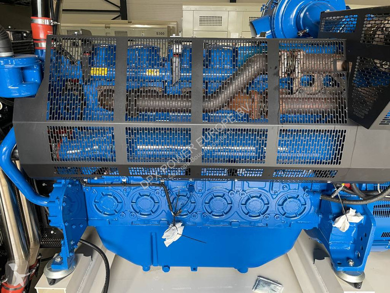 Stavebný stroj FG Wilson P900-1 - 900 kVA -...