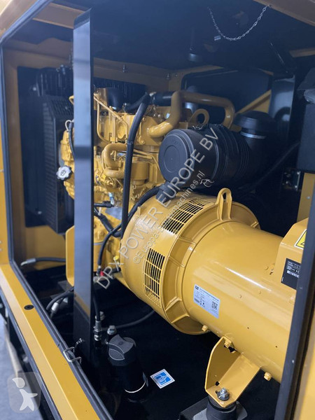 Stavebný stroj Caterpillar DE65E0 - 65 kVA...