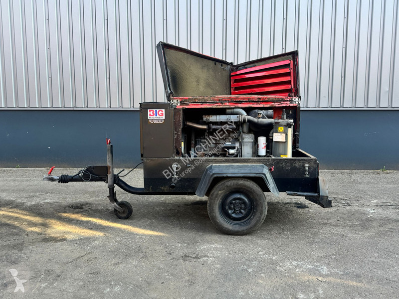 Stavebný stroj Atlas Copco 02364