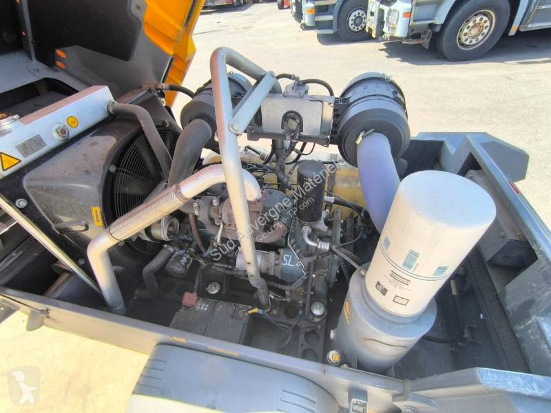 Stavebný stroj Atlas Copco