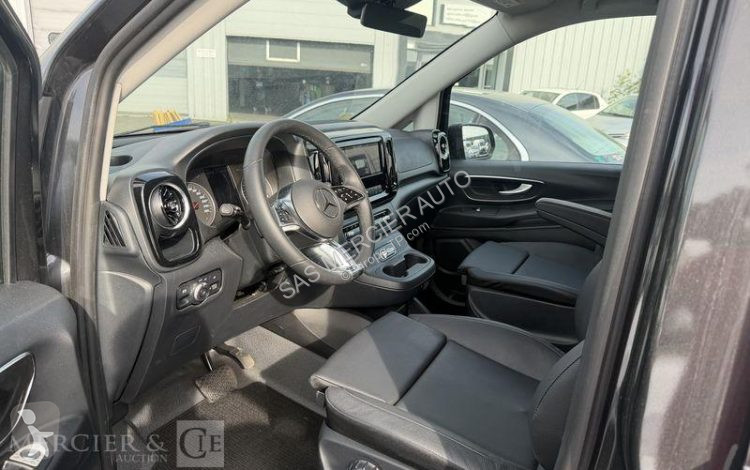 Stavebný stroj Mercedes
