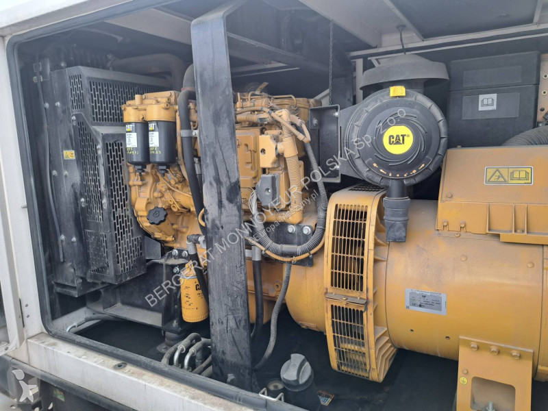 Material de obra Caterpillar DE110E3