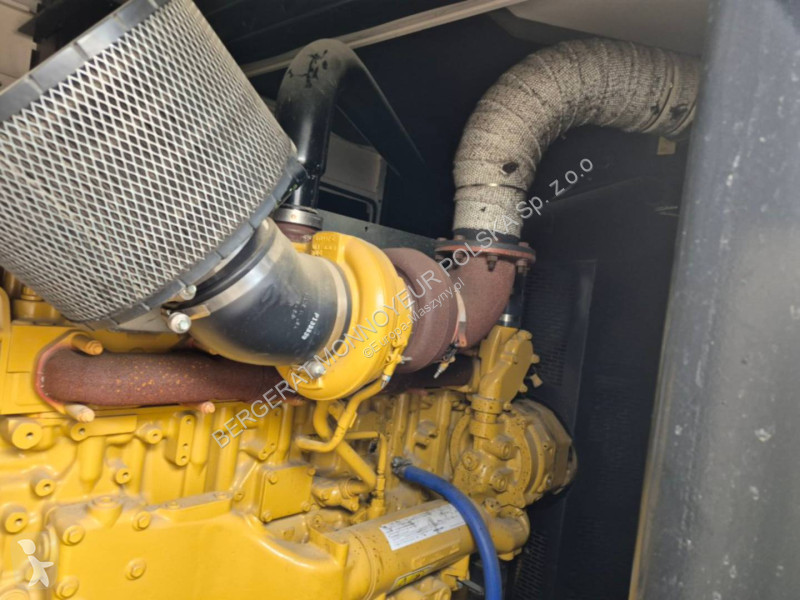 Vägbyggmaterial Caterpillar DE550E3