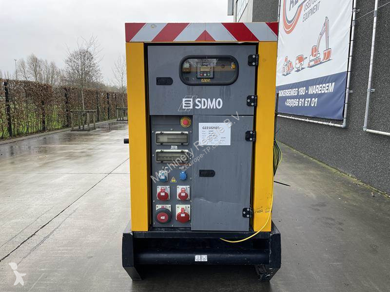 Entreprenørmaskiner SDMO R 110 C3