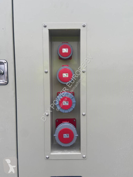 Stavební vybavení Doosan DP180LB - 710 kVA...