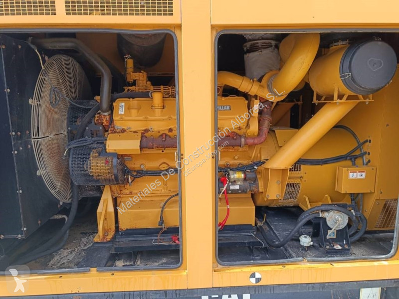 آلة لمواقع البناء Caterpillar 550F