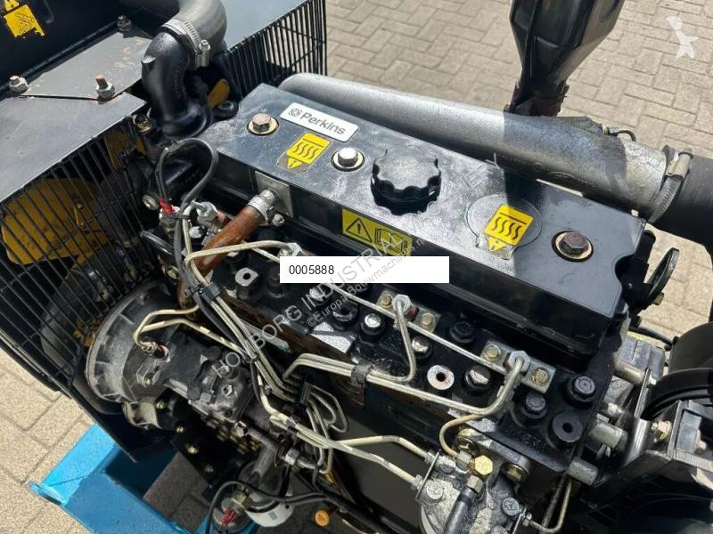 آلة لمواقع البناء Perkins 1004-4 Marelli 42 kVA...