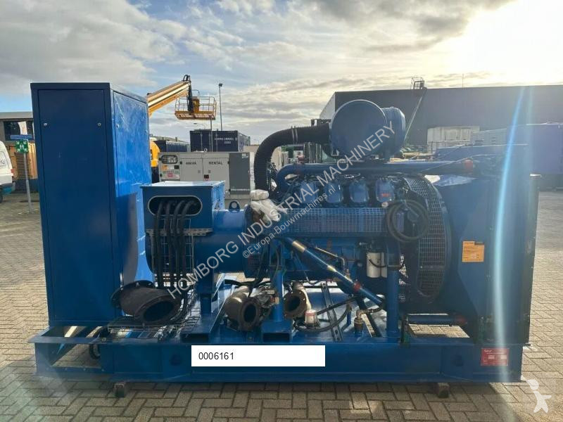 Entreprenørmaskiner Iveco 8281 SRI 26.01 Leroy...