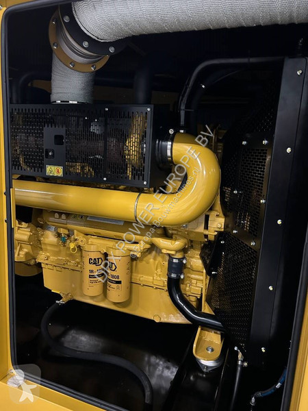 Material de obra Caterpillar DE715E0 - 715 kVA...