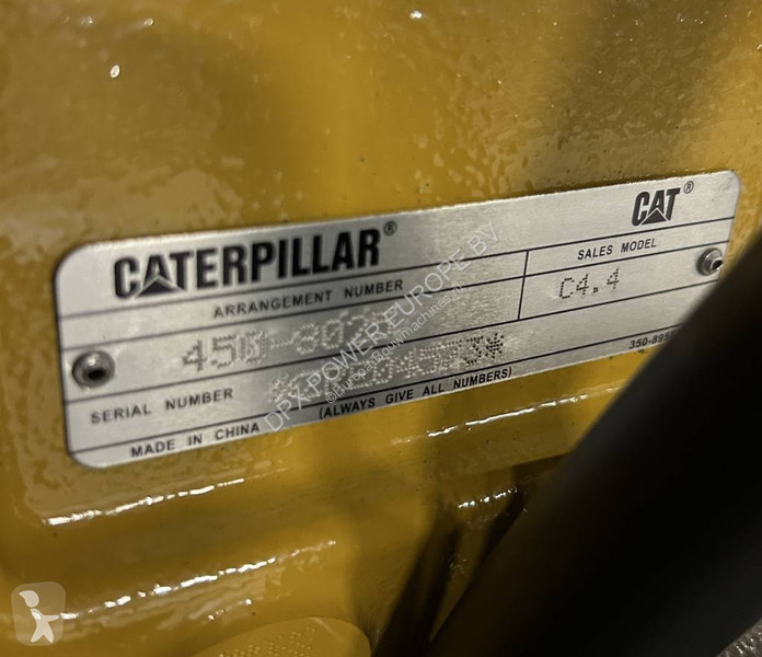 Material de obra Caterpillar DE88E0 - 88 kVA...