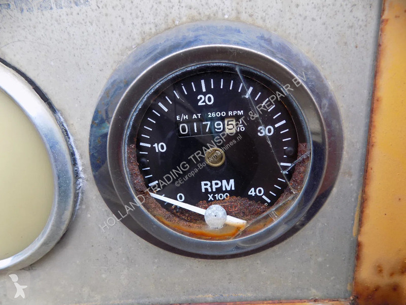 Stavebný stroj Cummins compressor cummins 12...