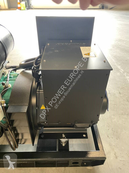 Stavebný stroj Cummins 6BT5.9-GM83 - 100 kVA...
