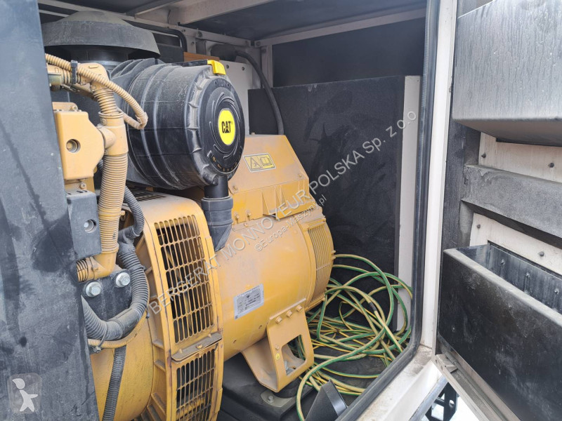 Material de obra Caterpillar DE110E3