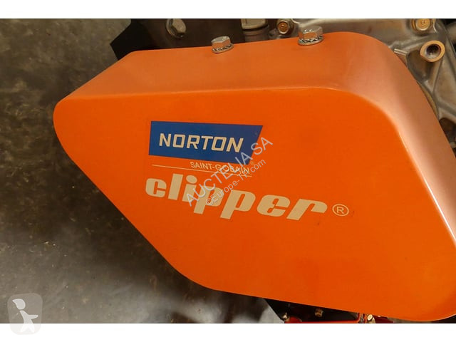 آلة لمواقع البناء Norton Clipper CS451