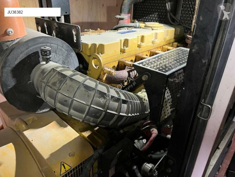 آلة لمواقع البناء Caterpillar OLYMPIAN XQE150-2