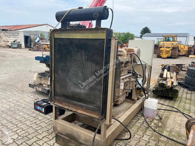 آلة لمواقع البناء Cummins NT 855 G4 / M7B 315...