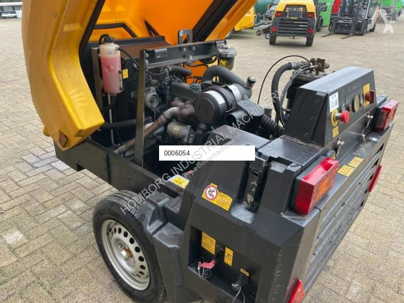 Material de obra Kaeser M27 Kubota 2,7 m3 / min...