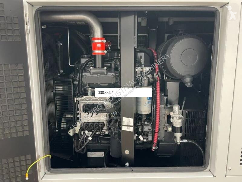 Materiaal voor de bouw Himoinsa Iveco 100 kVA...