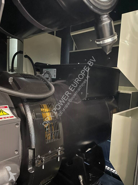 Stavebný stroj Cummins QSNT-G3 - 440 kVA...