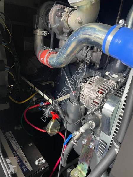 Stavebný stroj Iveco NEF45TM2A - 110 kVA...