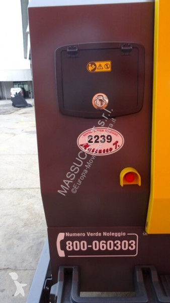 آلة لمواقع البناء Atlas Copco XAHS317