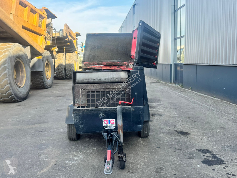 Stavebný stroj Atlas Copco 02364