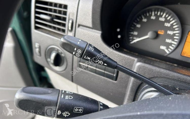 Furgoneta Mercedes