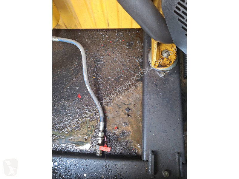Vägbyggmaterial Caterpillar DE550E3