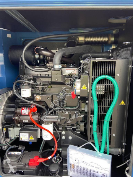 Materiaal voor de bouw SDMO J110 - 110 kVA...