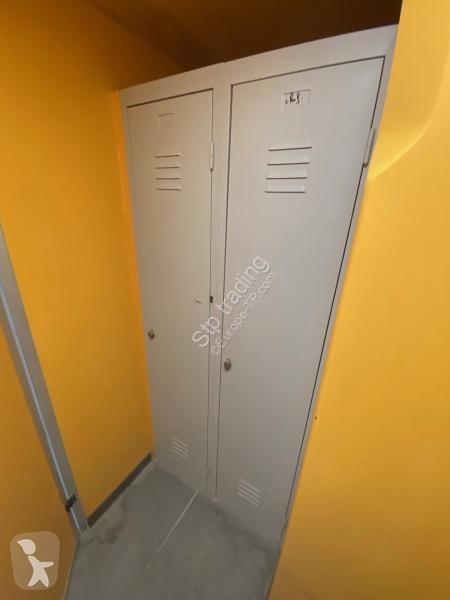 Matériel de chantier JCR  BASE VIE 2 ESSIEUX
