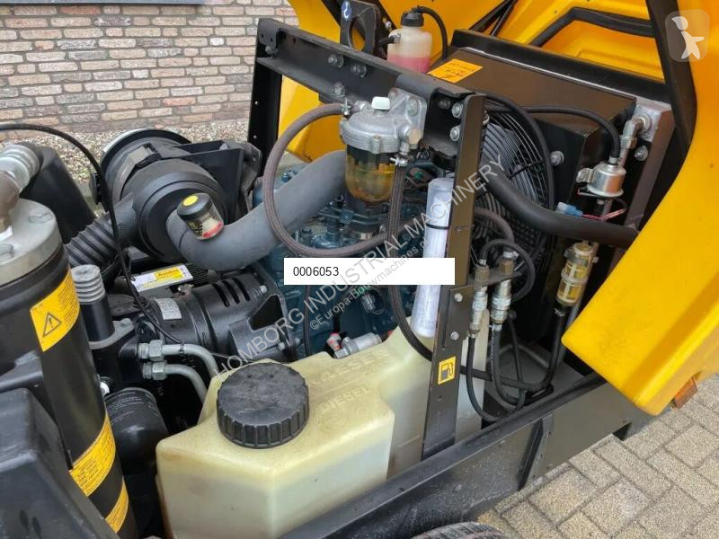 Material de obra Kaeser M27 Kubota 2,7 m3 / min...