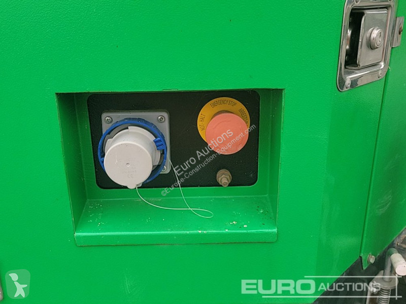 Materiaal voor de bouw  X SOLAR