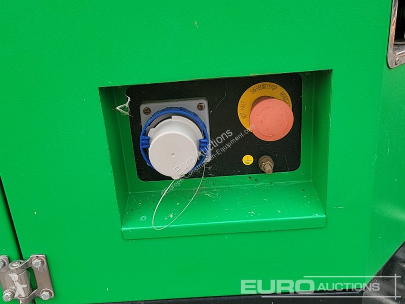Materiaal voor de bouw  X SOLAR