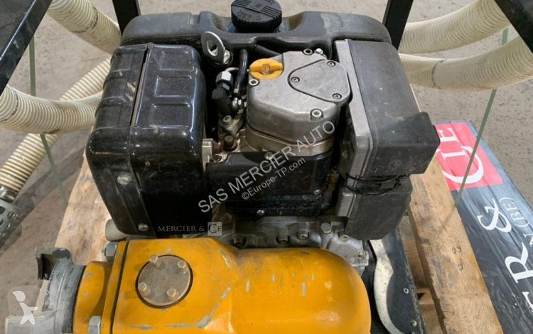 Materiaal voor de bouw  pompe de surface diesel