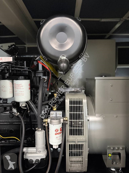 Stavebný stroj Cummins 6BTA5.9-G2 - 138 kVA...