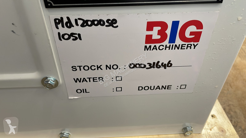 Stavebný stroj  PLD12000SE 10 kVA silent generator