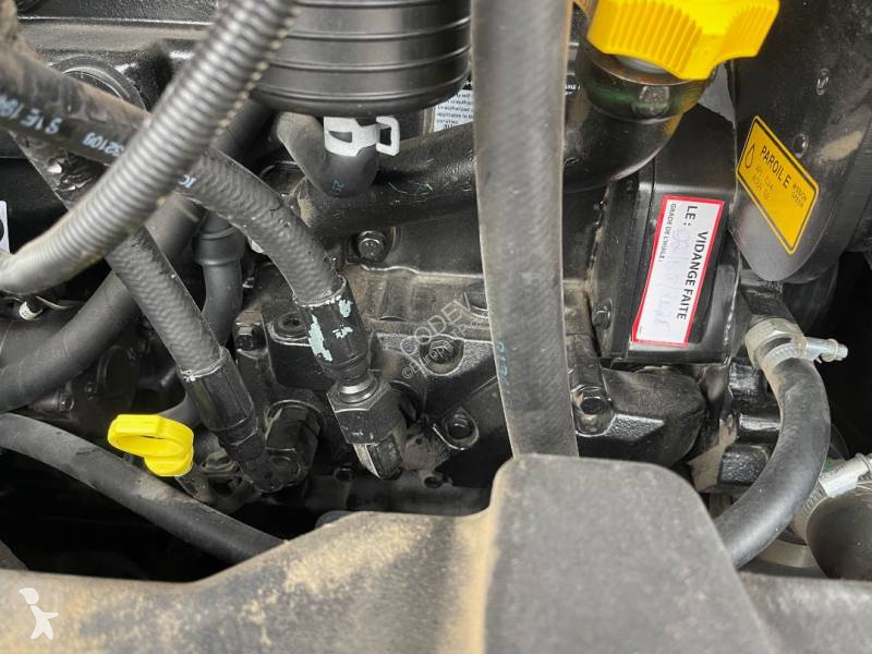 Stavebný stroj Atlas Copco XAVS186 ST4