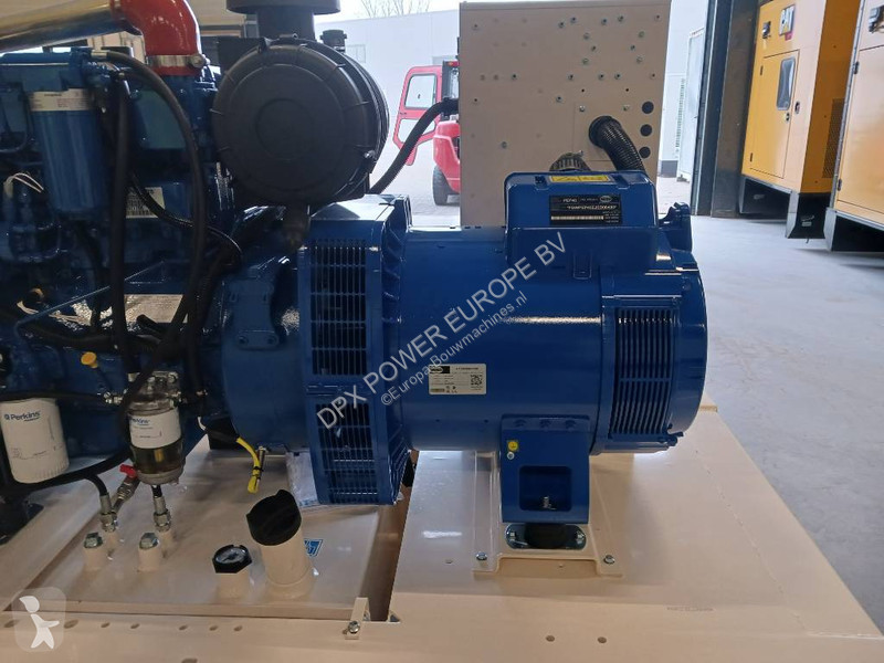 Stavebný stroj FG Wilson P110-3 - 110 kVA Open...