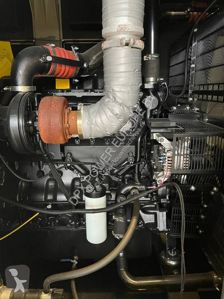 Stavebný stroj Cummins QSZ13-G10 - 600 kVA...