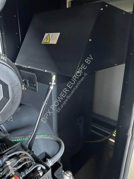 Stavebný stroj Scania DC13 072A - 550 kVA Stage...