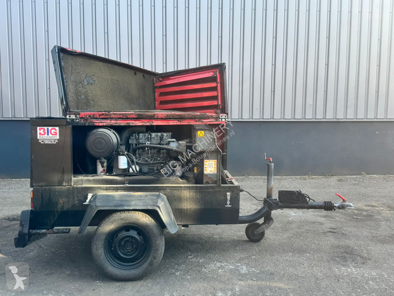 Stavebný stroj Atlas Copco 02364
