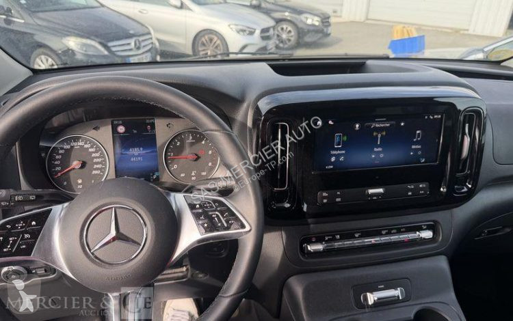 Stavebný stroj Mercedes