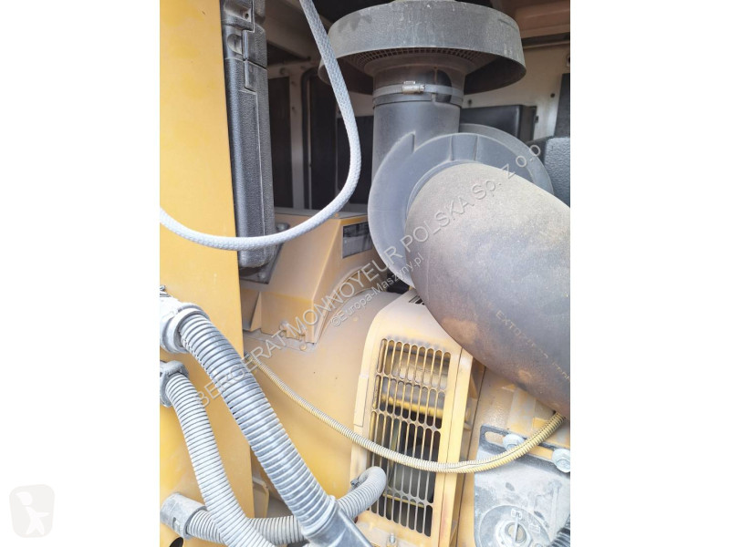 Material de obra Caterpillar DE110E3