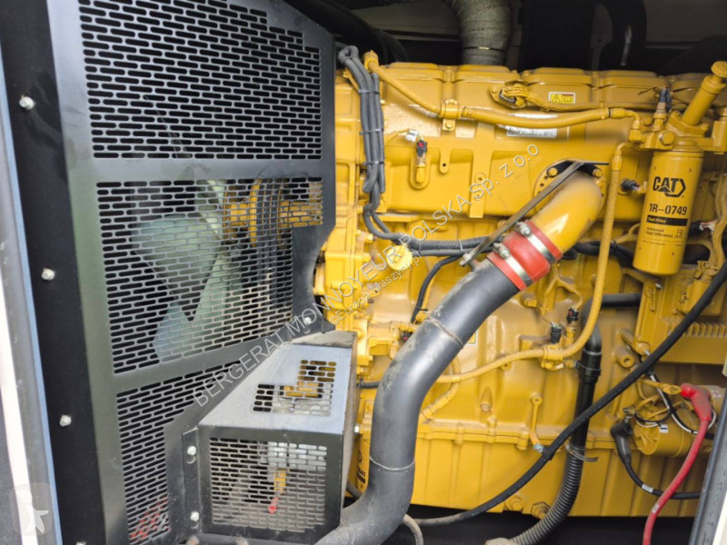 Vägbyggmaterial Caterpillar DE550E3