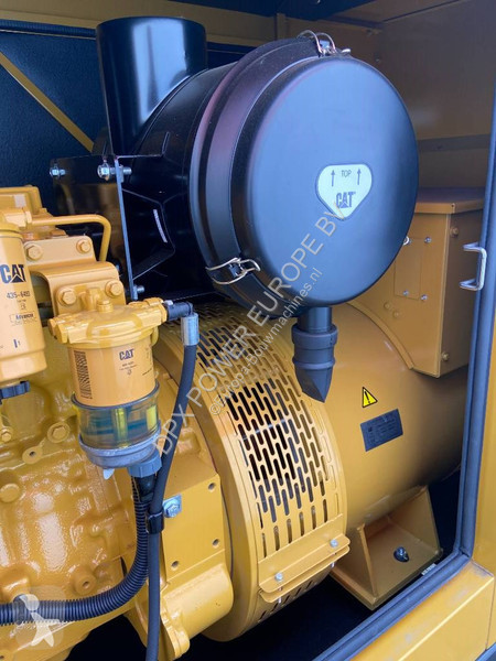 Material de obra Caterpillar DE220GC - 220 kVA...
