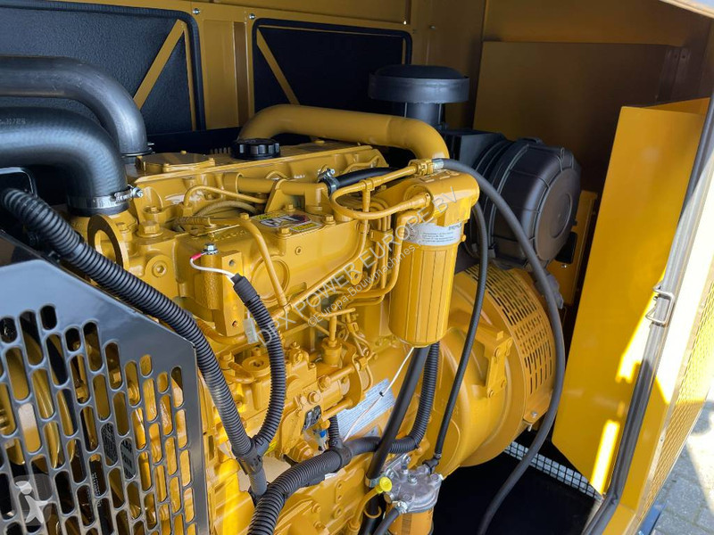 Material de obra Caterpillar DE88GC - 88 kVA...